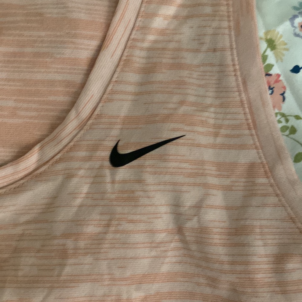 Dri-fit tank - Picture 2 of 5